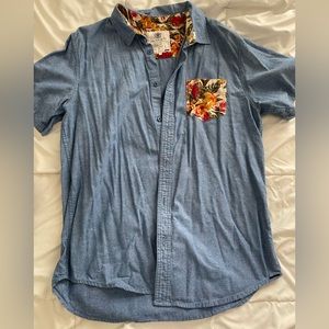 On the Byas Men's Vintage Denim Chambray Short Sleeve Button Down Sz L